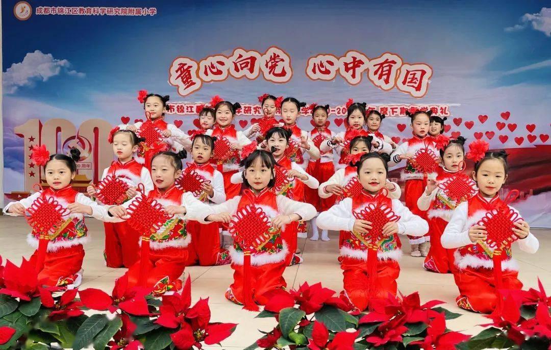 戊土日元生于四季的不同喜好